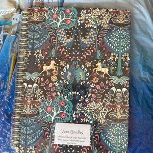 Vera Bradley Mini Notebook w/pockets Enchantment